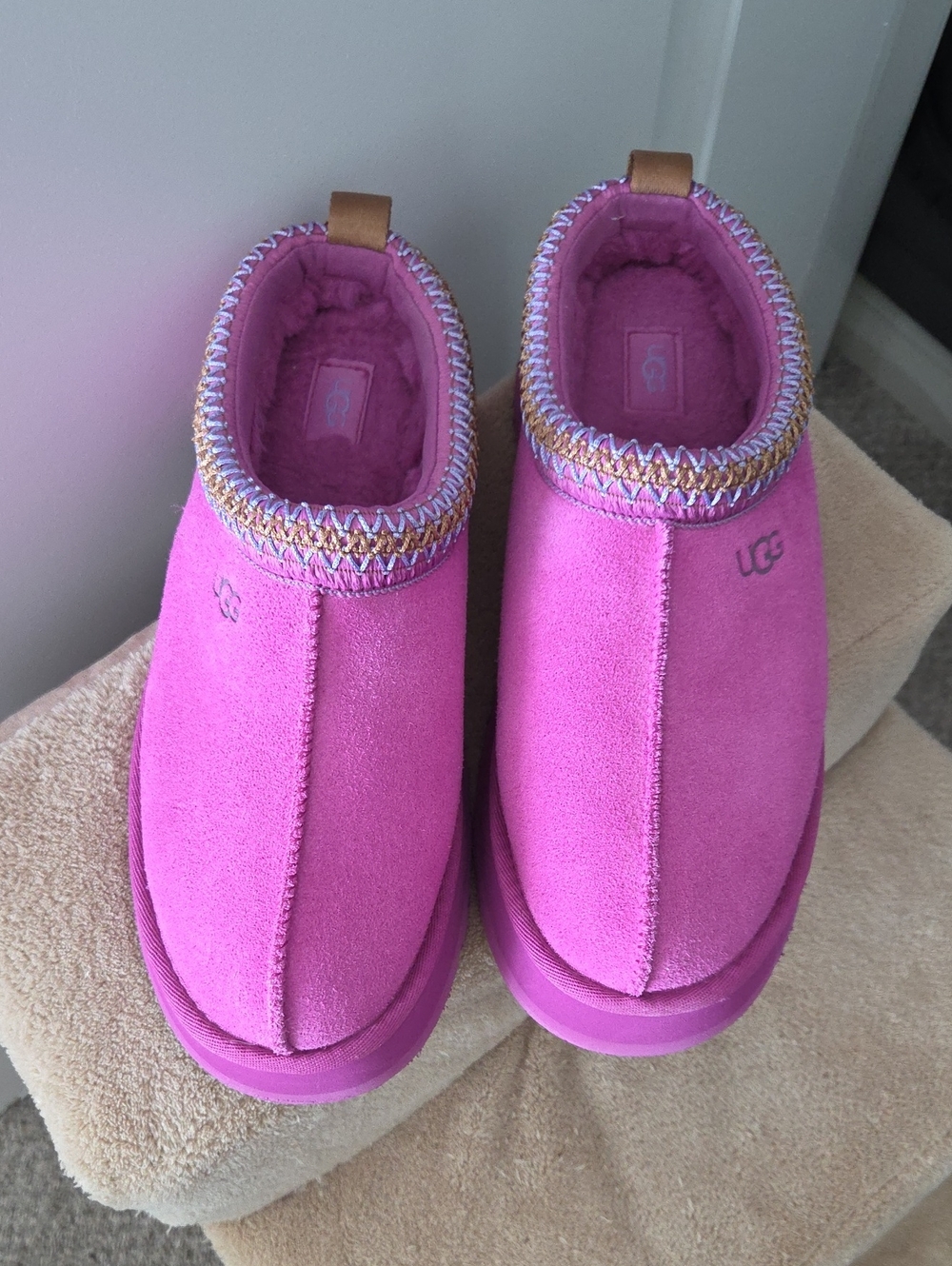 UGG Tazz Genuine Shearling Lined Platform Slipper | Mangosteen | Womens Size 9 - Picture 2 of 13